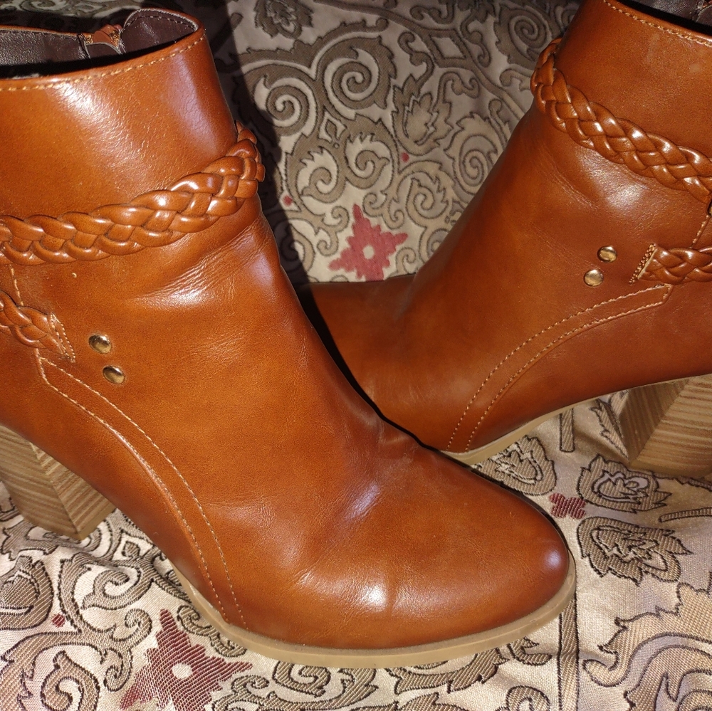 Brown boots